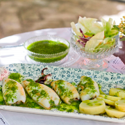 chipirones a la plancha con salsa verde