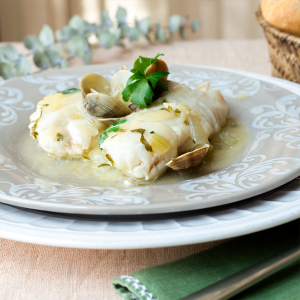 merluza con almejas en salsa verde