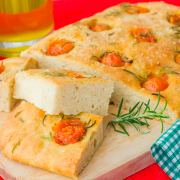 focaccia con tomates cherry