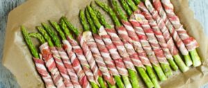 espárragos envueltos en jamón o bacon