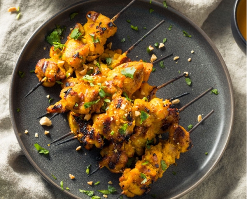 Pollo Satay con Salsa de Cacahuetes