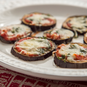 Berenjenas con tomate y queso