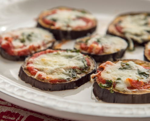 Berenjenas con tomate y queso