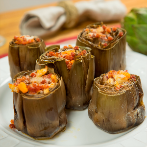 alcachofas al horno con jamón y huevo duro