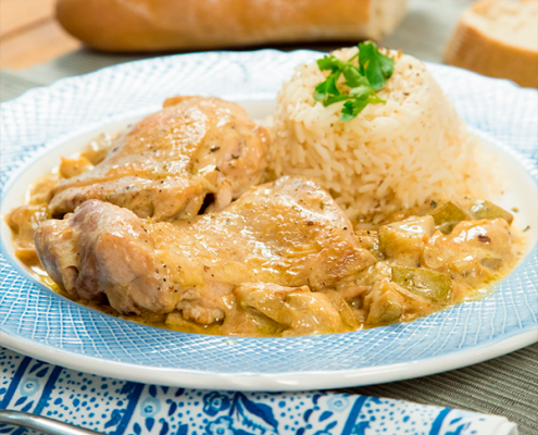 pollo con salsa strogonoff