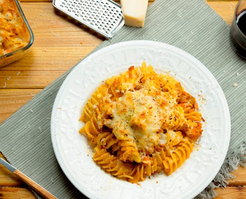 fusilloni gratinados con bechamel de curry