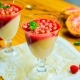 panna cotta con frambuesas