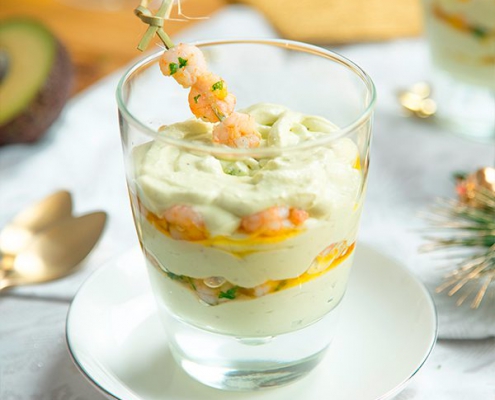 crema de aguacate y gambas