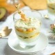 crema de aguacate y gambas