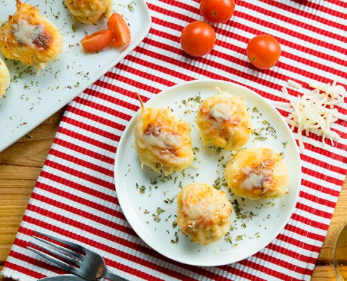 huevos rellenos de bacalao y verduras