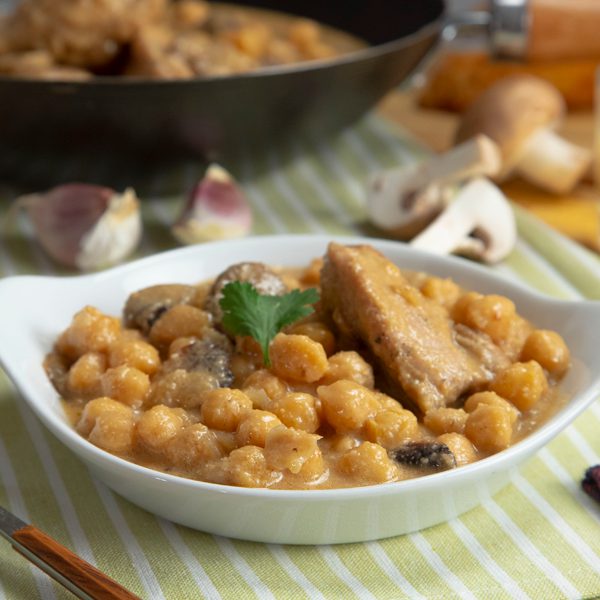 Garbanzos con pollo a la cerveza