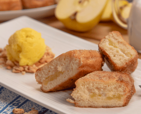 Torrijas rellenas de manzana