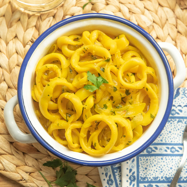 Calamares encebollados