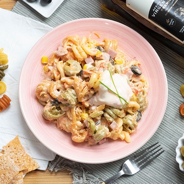 Ensaladilla de pasta y jamón