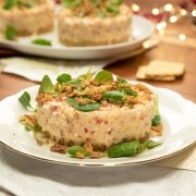 Timbal de langostinos y merluza