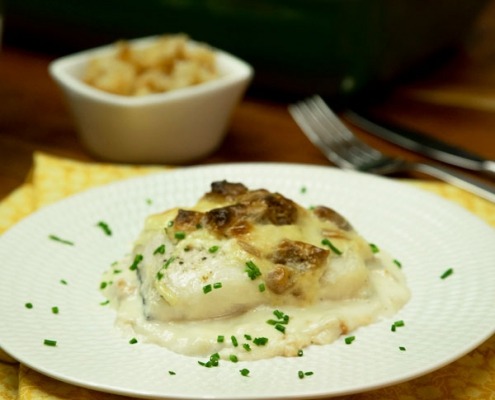 Merluza gratinada con bechamel de puerro