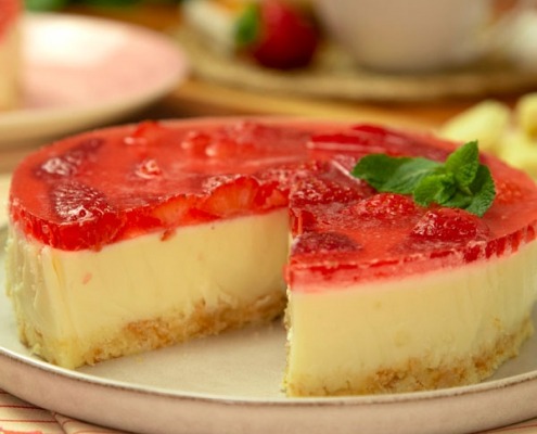 Tarta de chocolate blanco y fresas