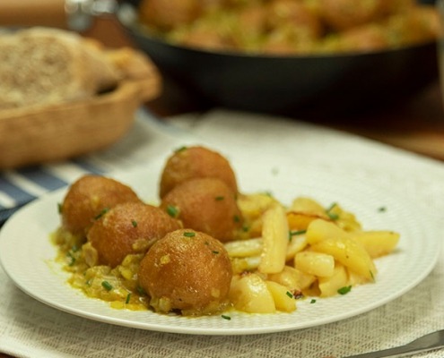 Albóndigas de pollo al curry