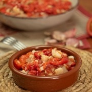 Ensalada de pimientos asados con bacalao con truco