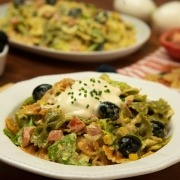 Ensalada de pasta con mayonesa al curry