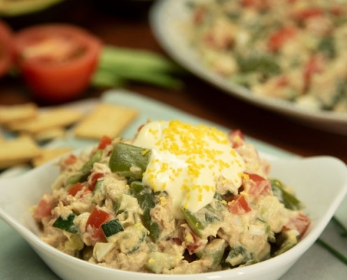 Ensaladilla de la huerta con mayonesa de aguacate