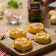 Cestas de patata rellenas de jamón y queso