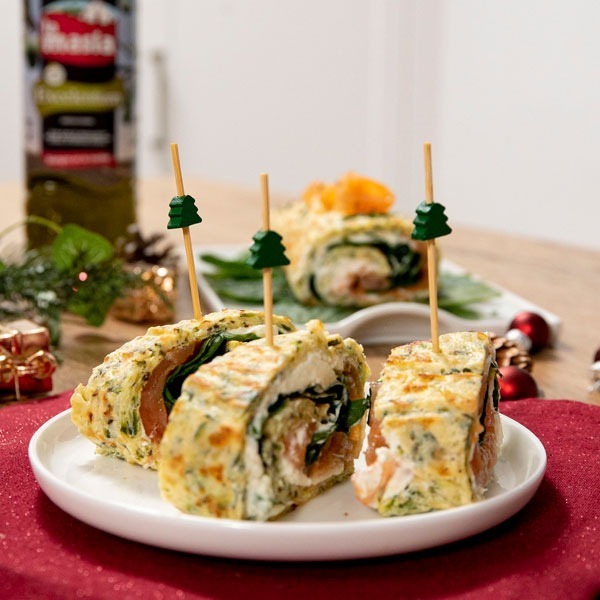 Rollo de calabacín, salmón y queso crema