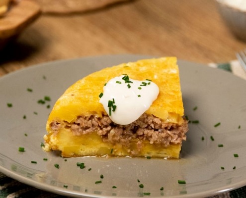 Tortilla rellena de carne picada