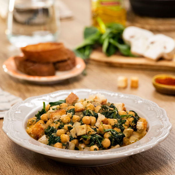 Garbanzos con espinacas y champiñones