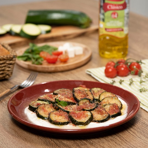 Ensalada de calabacín con crema de queso