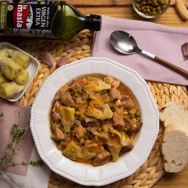 guiso carne con alcachofas