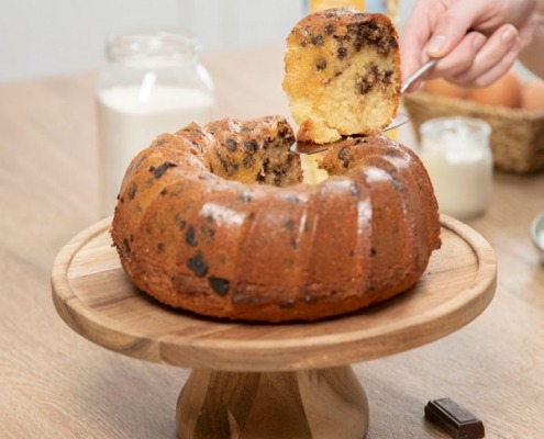 Receta de Bizcocho casero de yogur con pepitas de chocolate