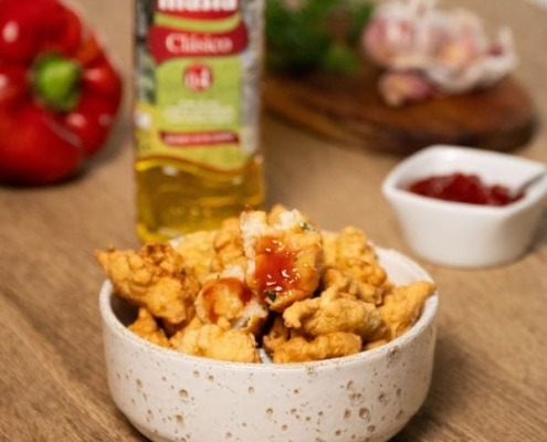Receta casera de buñuelos de bacalao rellenos de mermelada de pimientos