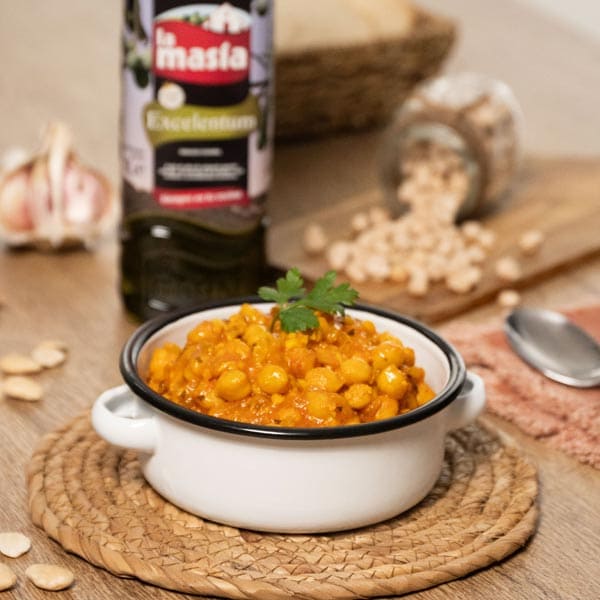 Garbanzos en salsa de almendras