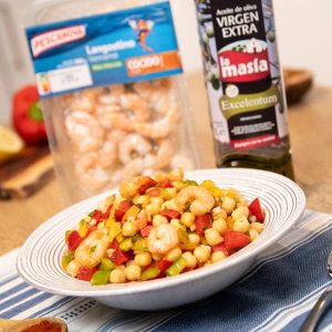 Receta casera de Ensalada de garbanzos y langostinos
