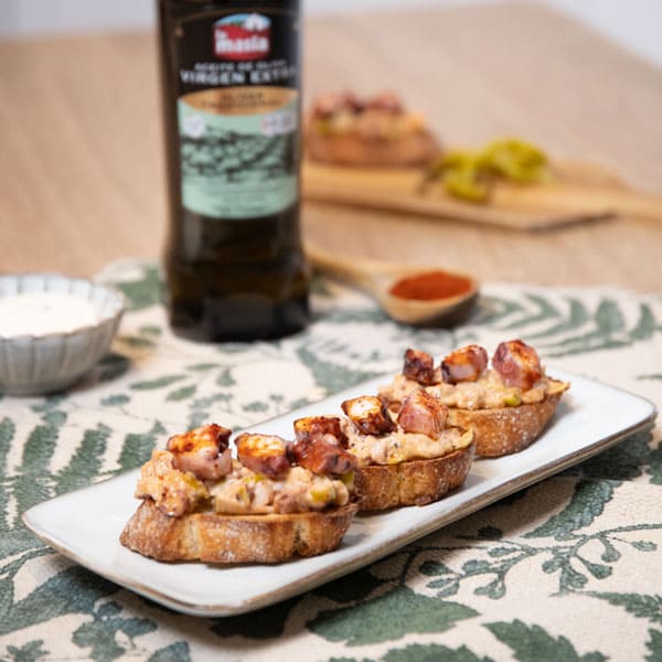 Receta casera de Tosta casera de pulpo y bonito.