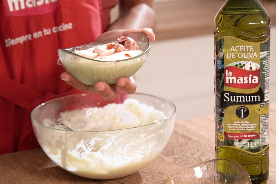 Receta casera de vasitos de crema de patata y pulpo. Preparamos los vasitos