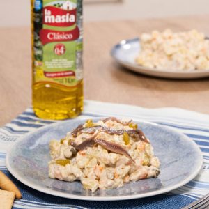 Receta casera de Ensaladilla de anchoas. Aceite de oliva Clásico La Masía